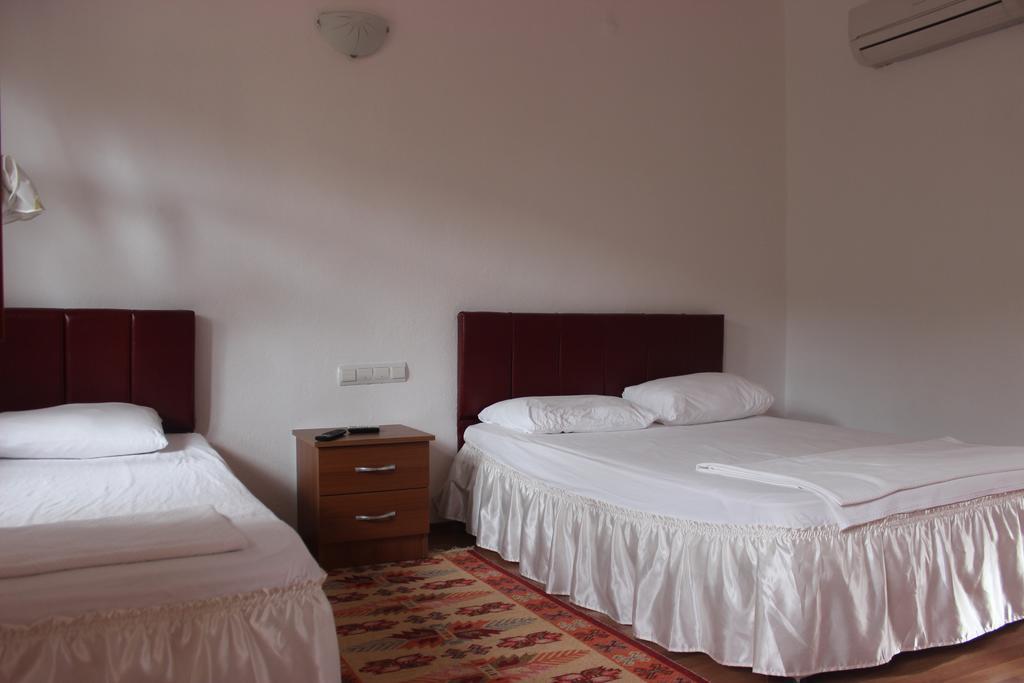 Alibaba Pension Çıralı Chambre photo